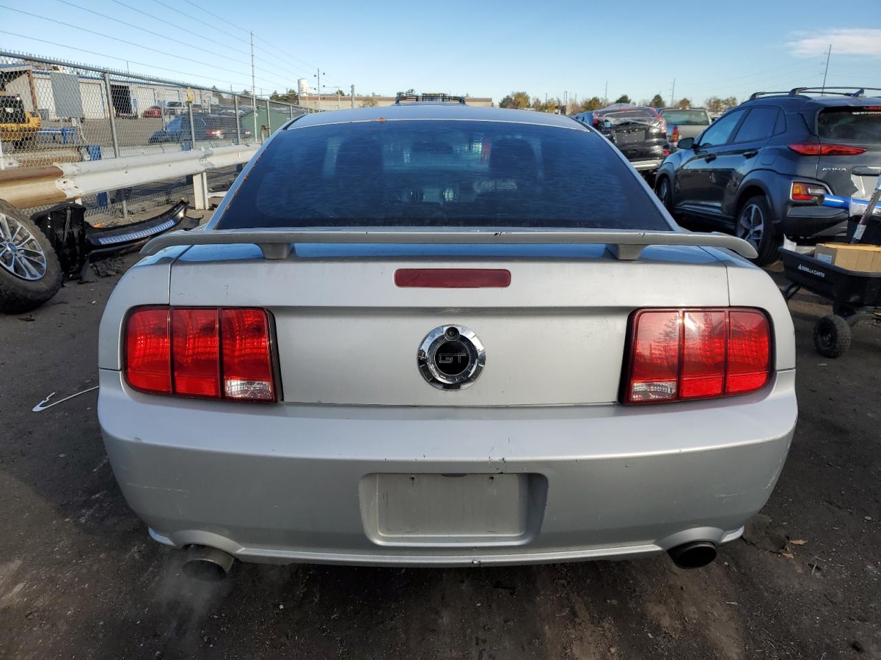 2005 Ford Mustang VIN 1ZVHT82H255203376 Copart auction photo, front end damage thumbnail 6