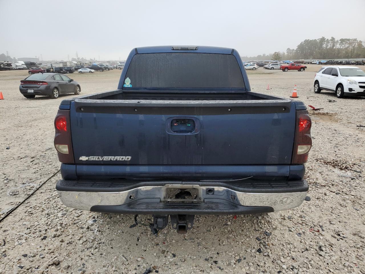2006 Chevrolet Silverado VIN 2GCEC13Z861351653 Copart auction photo, front end damage thumbnail 6