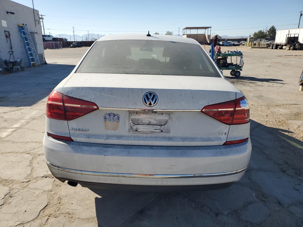 2016 Volkswagen Passat VIN 1VWAT7A37GC041275 Copart auction photo, front end / undercarriage damage thumbnail 6