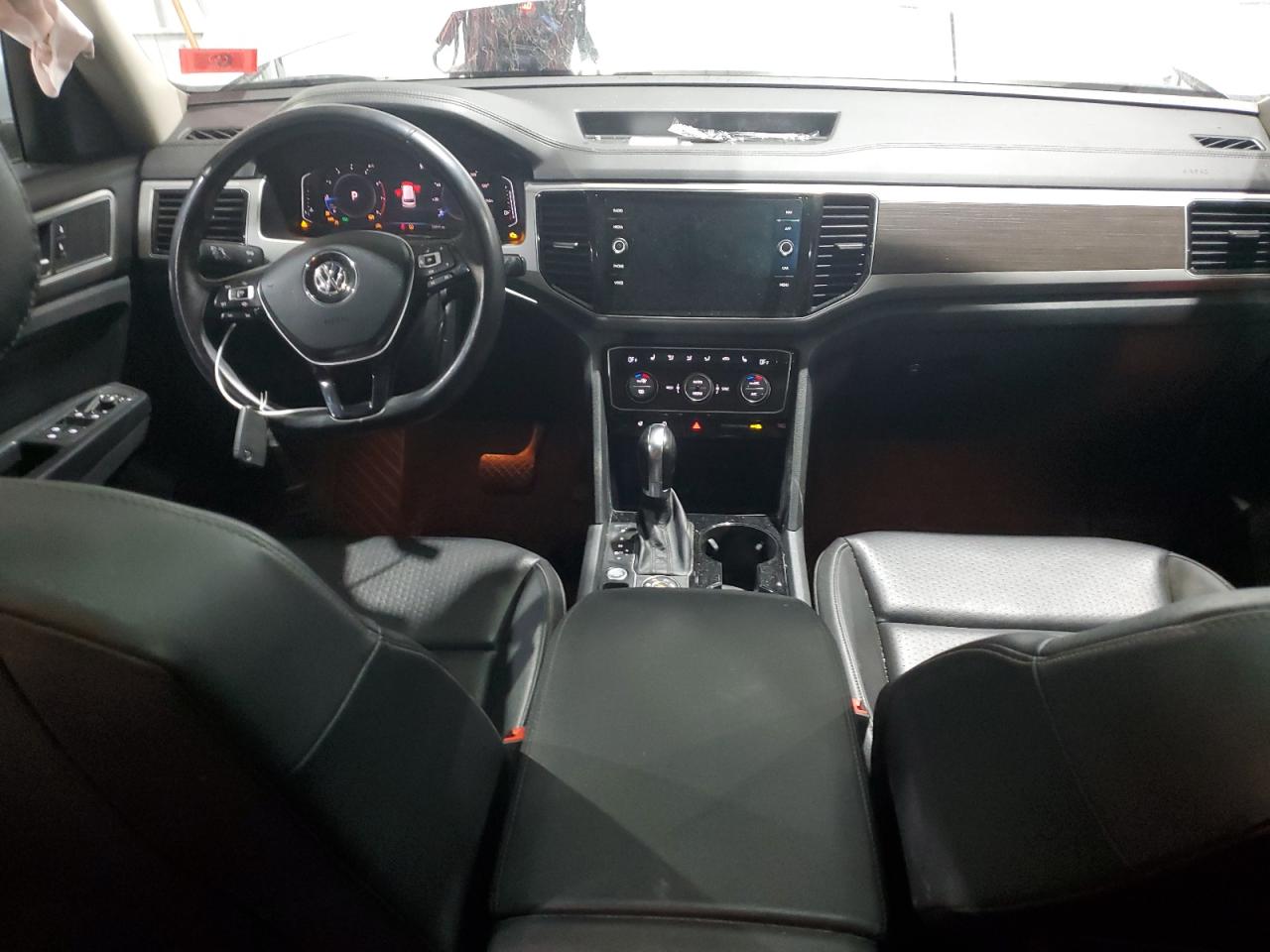 2019 Volkswagen Atlas VIN 1V2MR2CAXKC605196 Copart auction photo, side / minor dent/scratches damage thumbnail 8