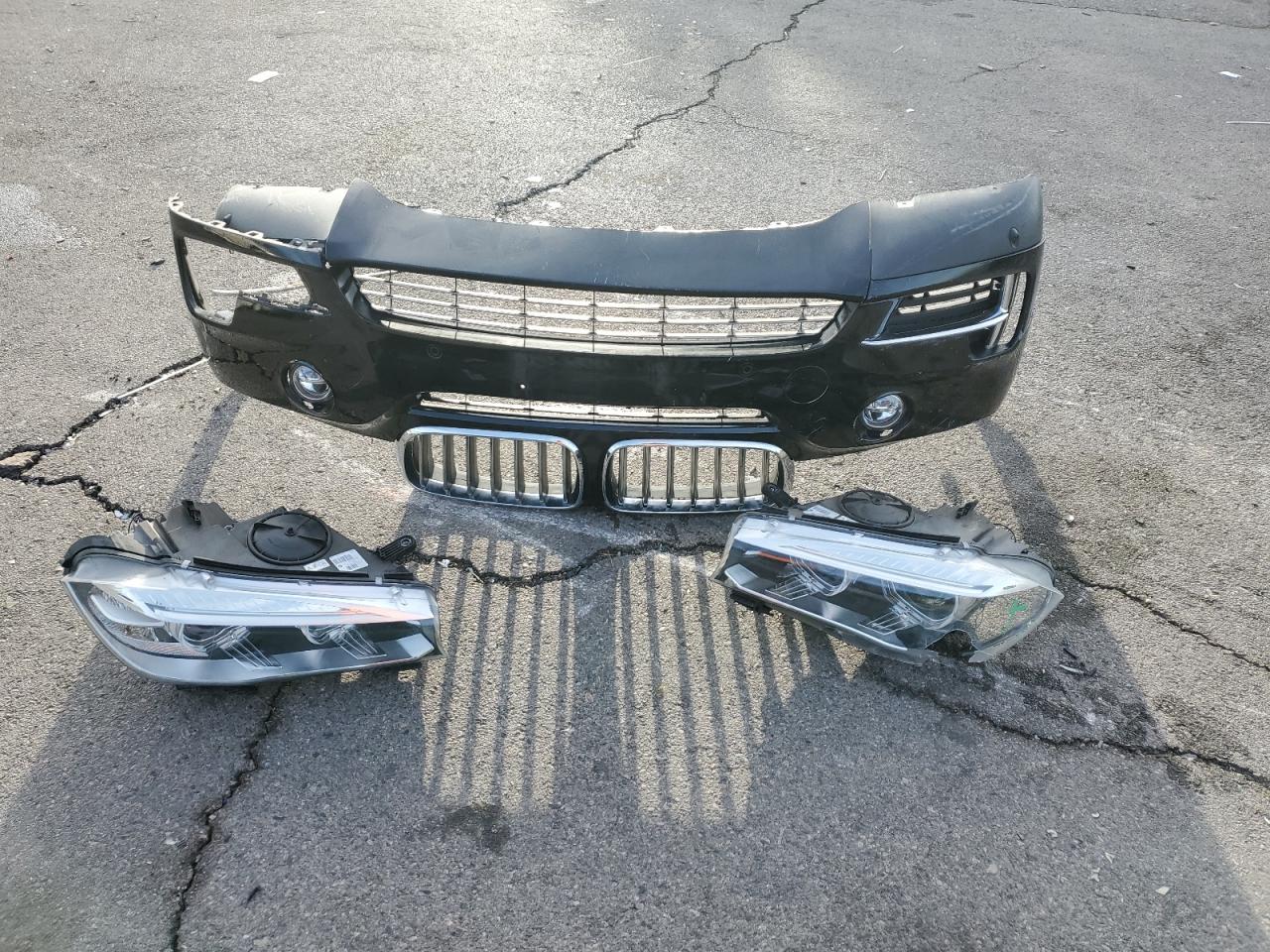2015 BMW X5 VIN 5UXKR0C53F0K65489 Copart auction photo, front end / side damage thumbnail 13