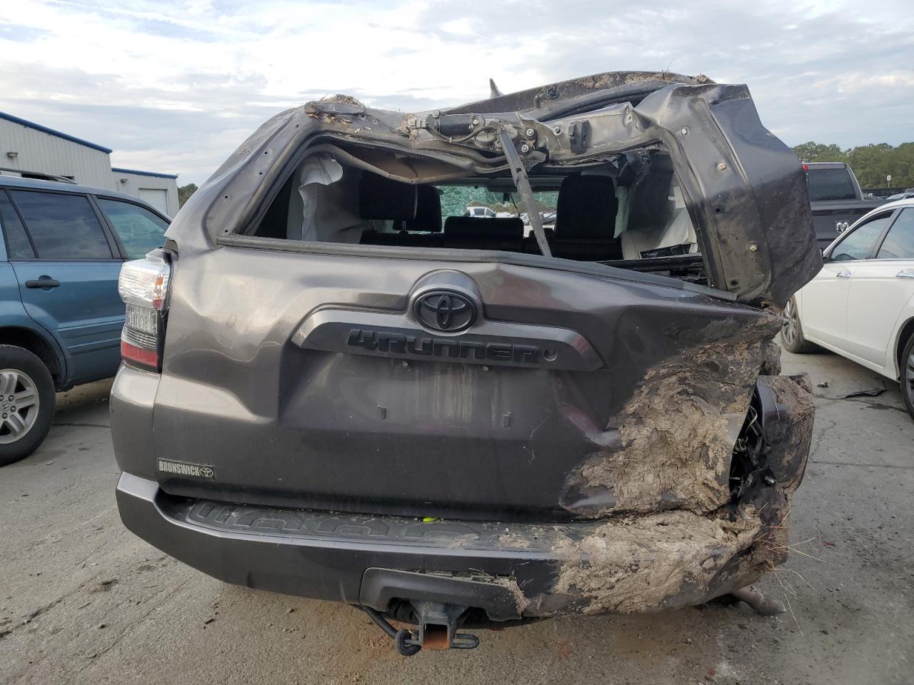 2018 Toyota 4Runner VIN JTEZU5JR2J5181141 Copart auction photo, all over damage thumbnail 6