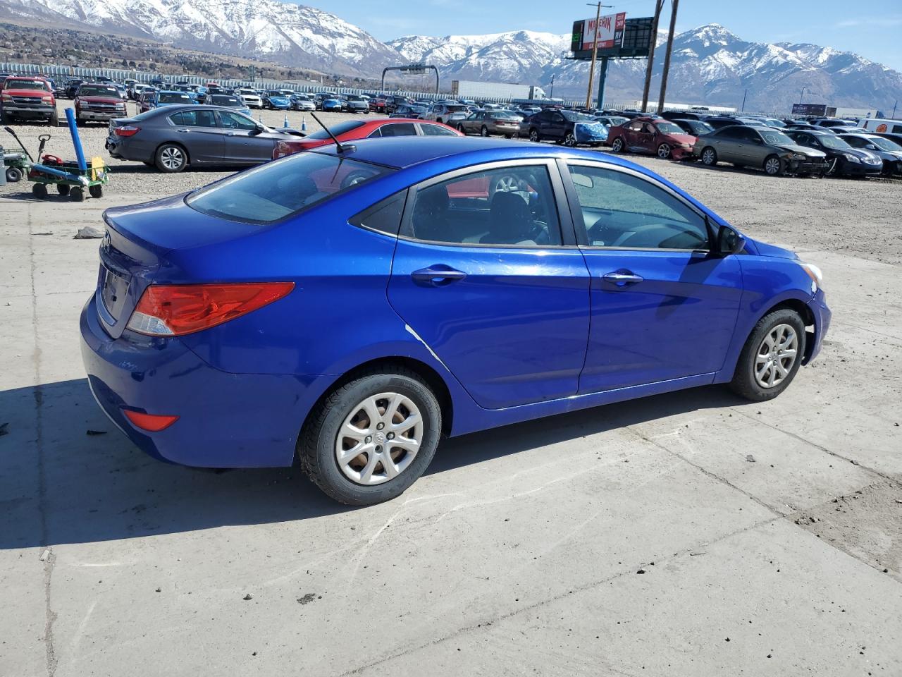 2013 Hyundai Accent VIN KMHCT4AE3DU531032 Copart auction photo, mechanical damage thumbnail 3