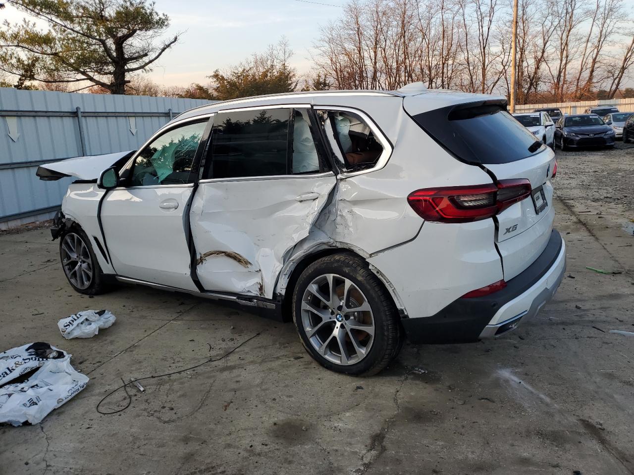 2019 BMW X5 VIN 5UXCR6C58KLL31308 Copart auction photo, front end / side damage thumbnail 2