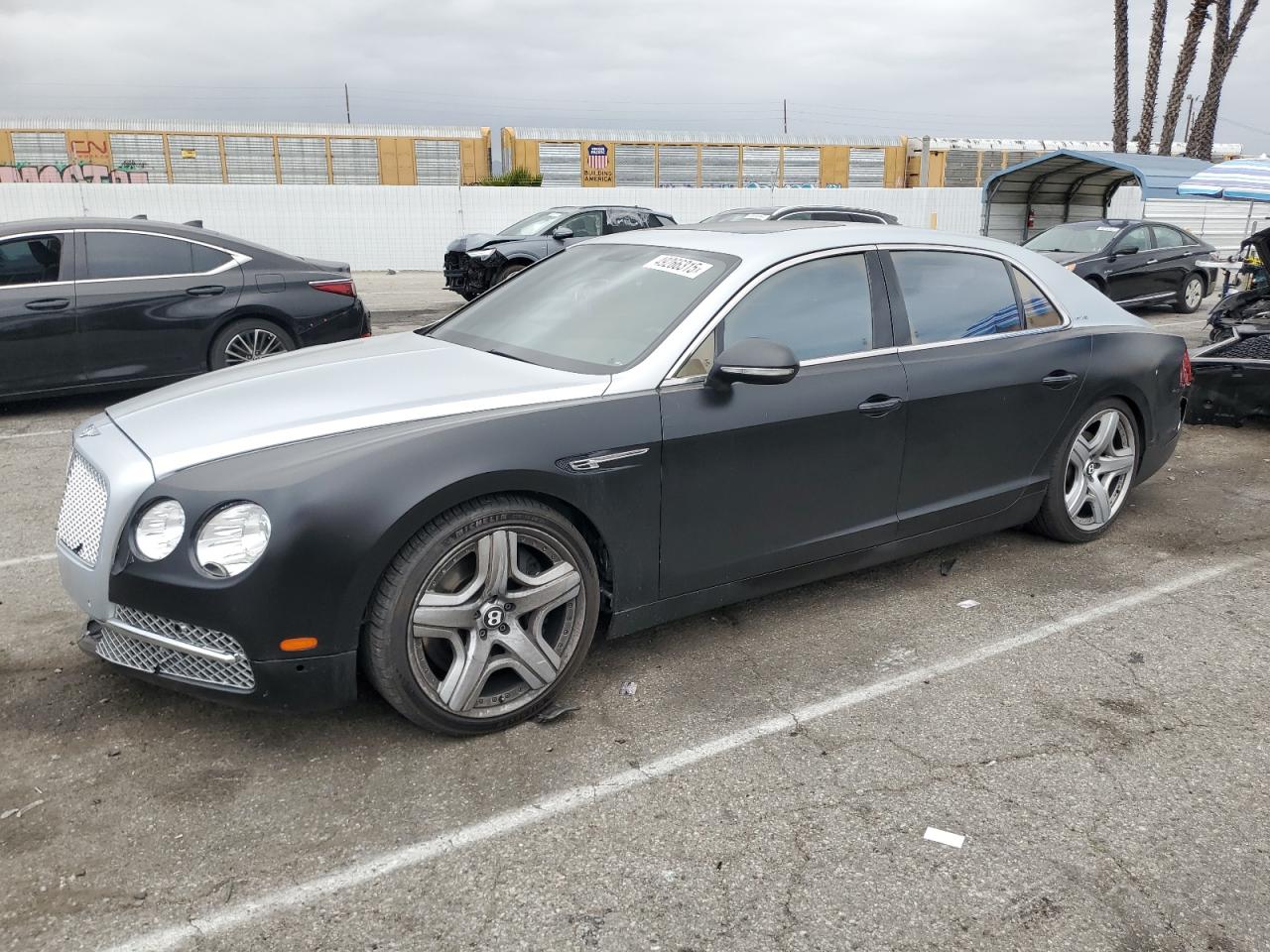 2014 Bentley Flying spur VIN SCBEC9ZA9EC096023 - Copart auction photo