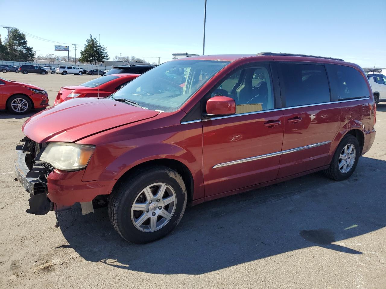 2011 Chrysler Town & Country VIN 2A4RR5DG4BR735665 - Copart auction photo