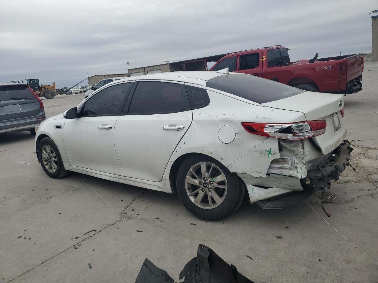 2017 KIA Optima VIN 5XXGT4L33HG149113 Copart auction photo, rear end damage thumbnail 2
