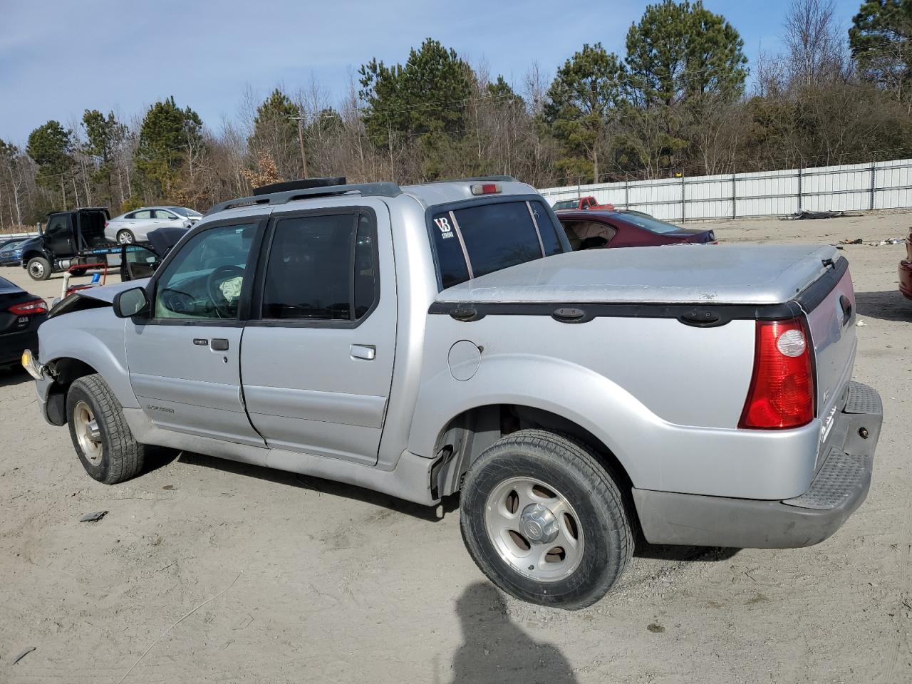 2002 Ford Explorer VIN 1FMZU67E52UA94450 Copart auction photo, front end / minor dent/scratches damage thumbnail 2