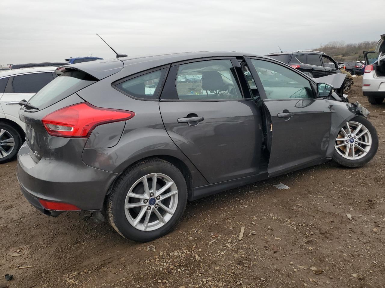 2016 Ford Focus VIN 1FADP3K23GL204383 Copart auction photo, front end damage thumbnail 3