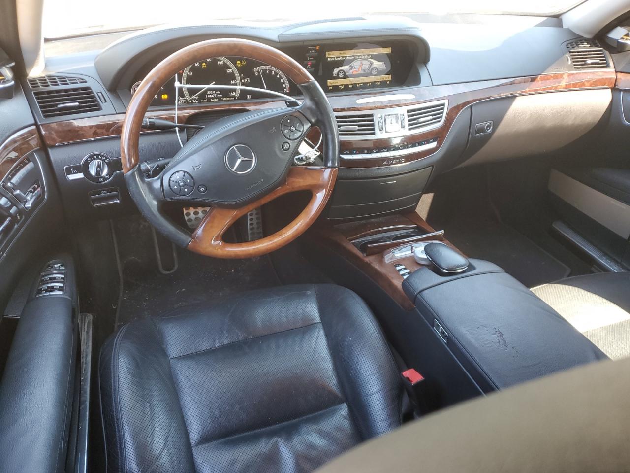 2011 Mercedes-Benz S-klasse VIN WDDNG8GBXBA407074 Copart auction photo, undercarriage / side damage thumbnail 8