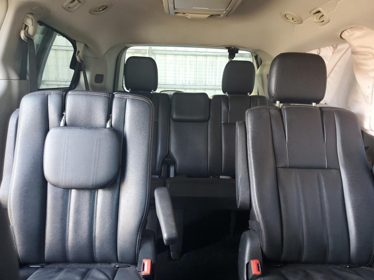 2015 Chrysler Town & Country VIN 2C4RC1BGXFR574201 Copart auction photo, side damage thumbnail 10
