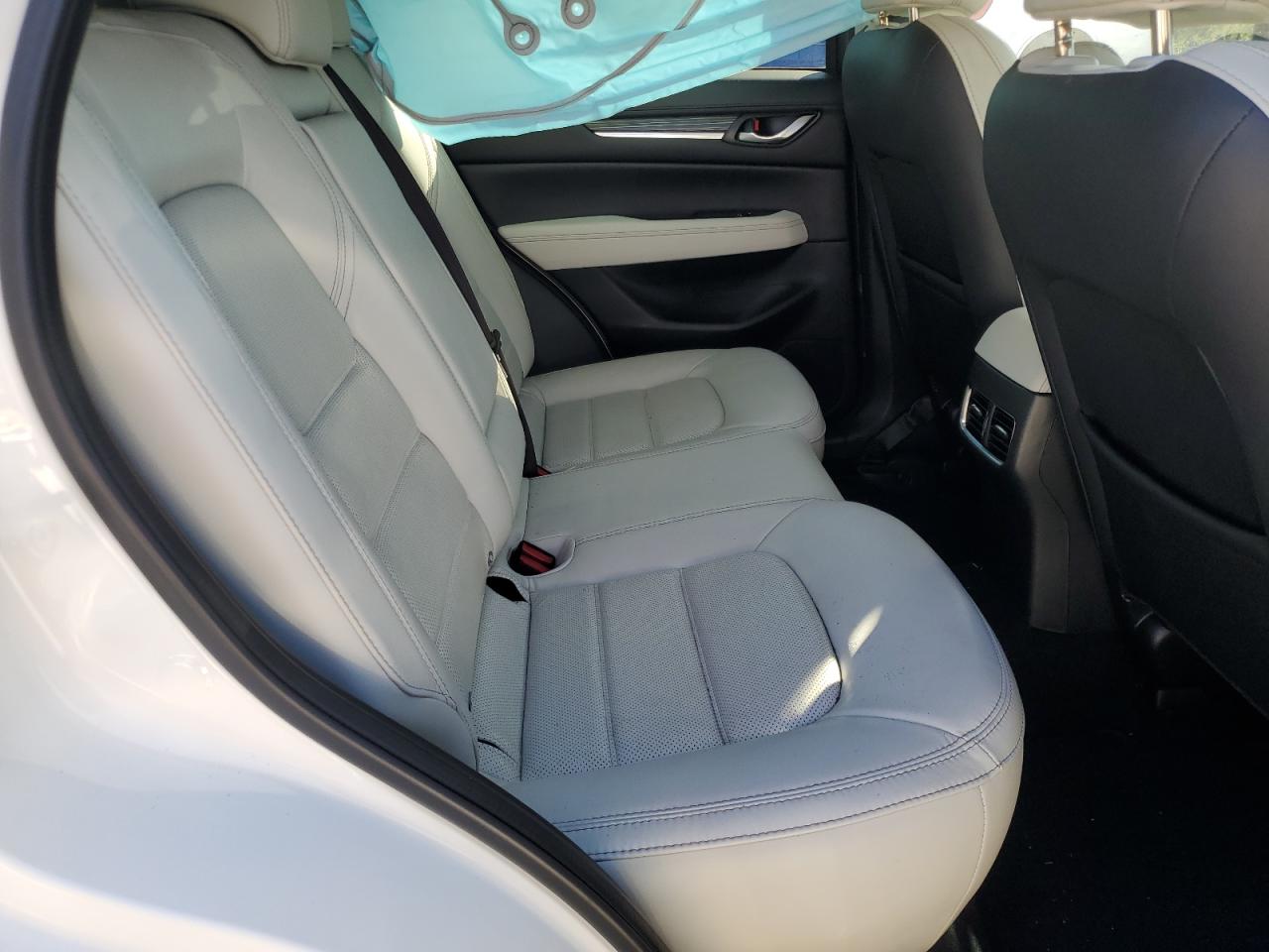 2020 Mazda CX-5 VIN JM3KFADM6L1826125 Copart auction photo, all over / minor dent/scratches damage thumbnail 11