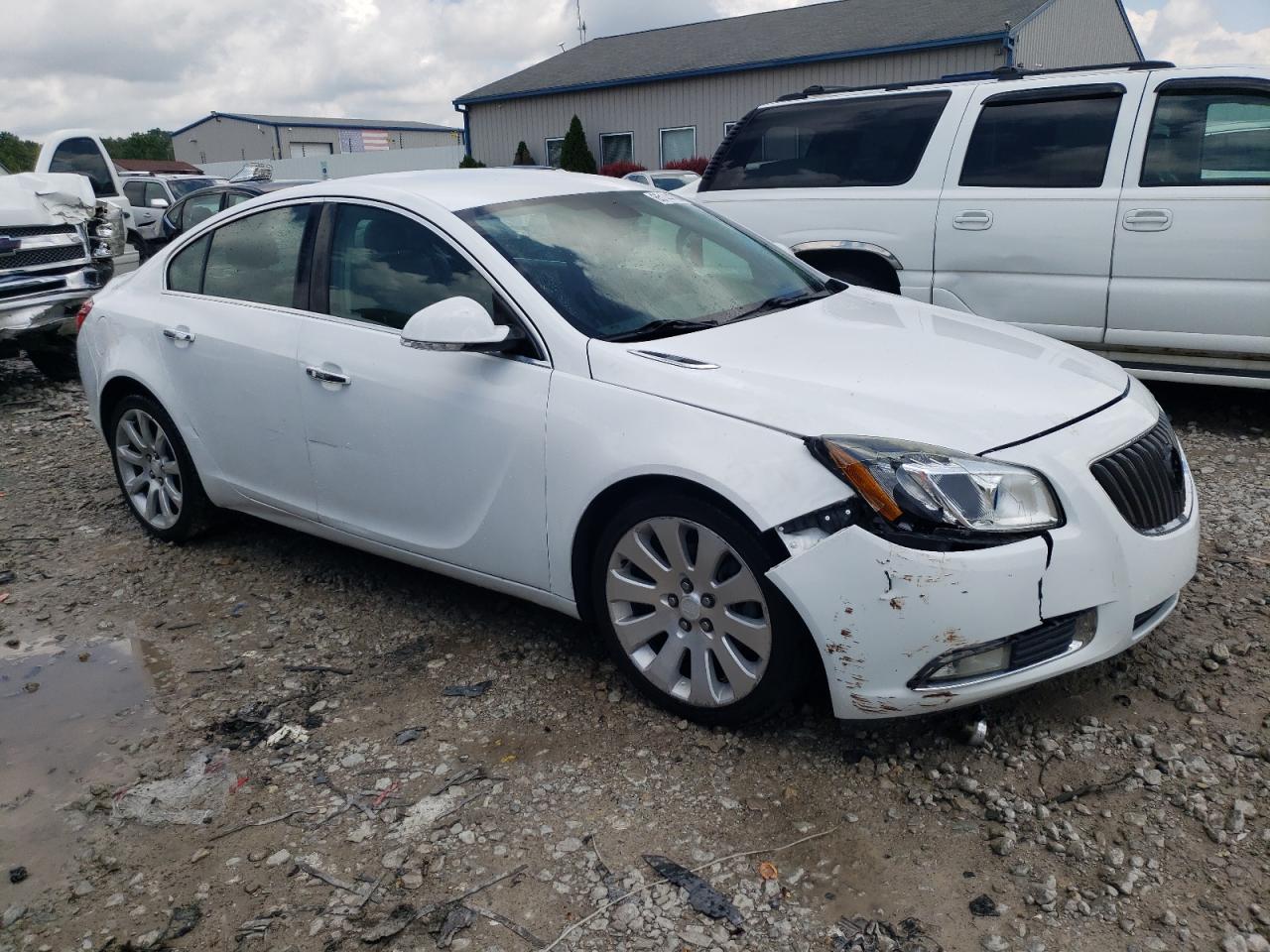 2012 Buick Regal VIN 2G4GU5GVXC9179221 Copart auction photo, front end damage thumbnail 4