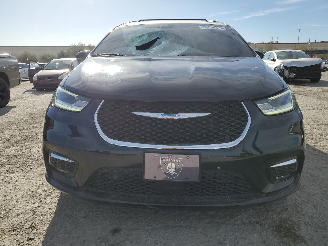 2021 Chrysler Pacifica VIN 2C4RC1L72MR596401 Copart auction photo, all over damage thumbnail 5