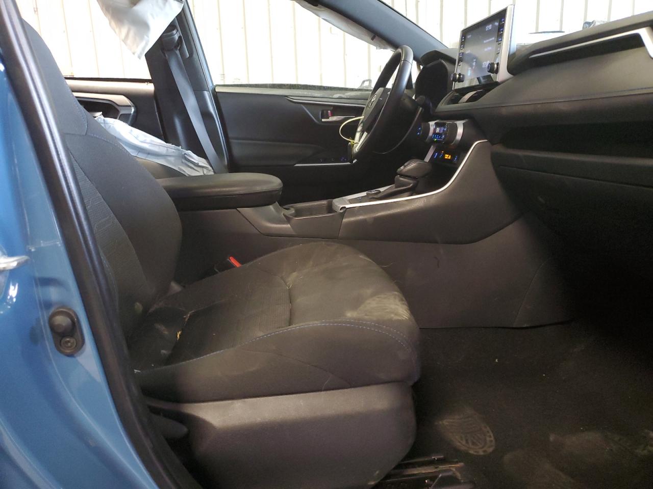 2022 Toyota RAV 4 VIN 4T3T6RFV4NU097550 Copart auction photo, side damage thumbnail 7