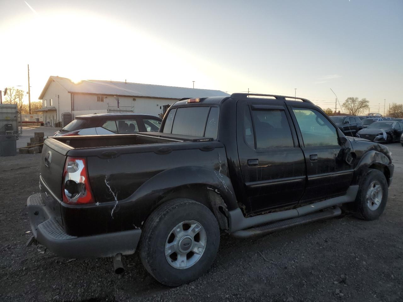 2003 Ford Explorer VIN 1FMZU77E93UA33349 Copart auction photo, front end / side damage thumbnail 3