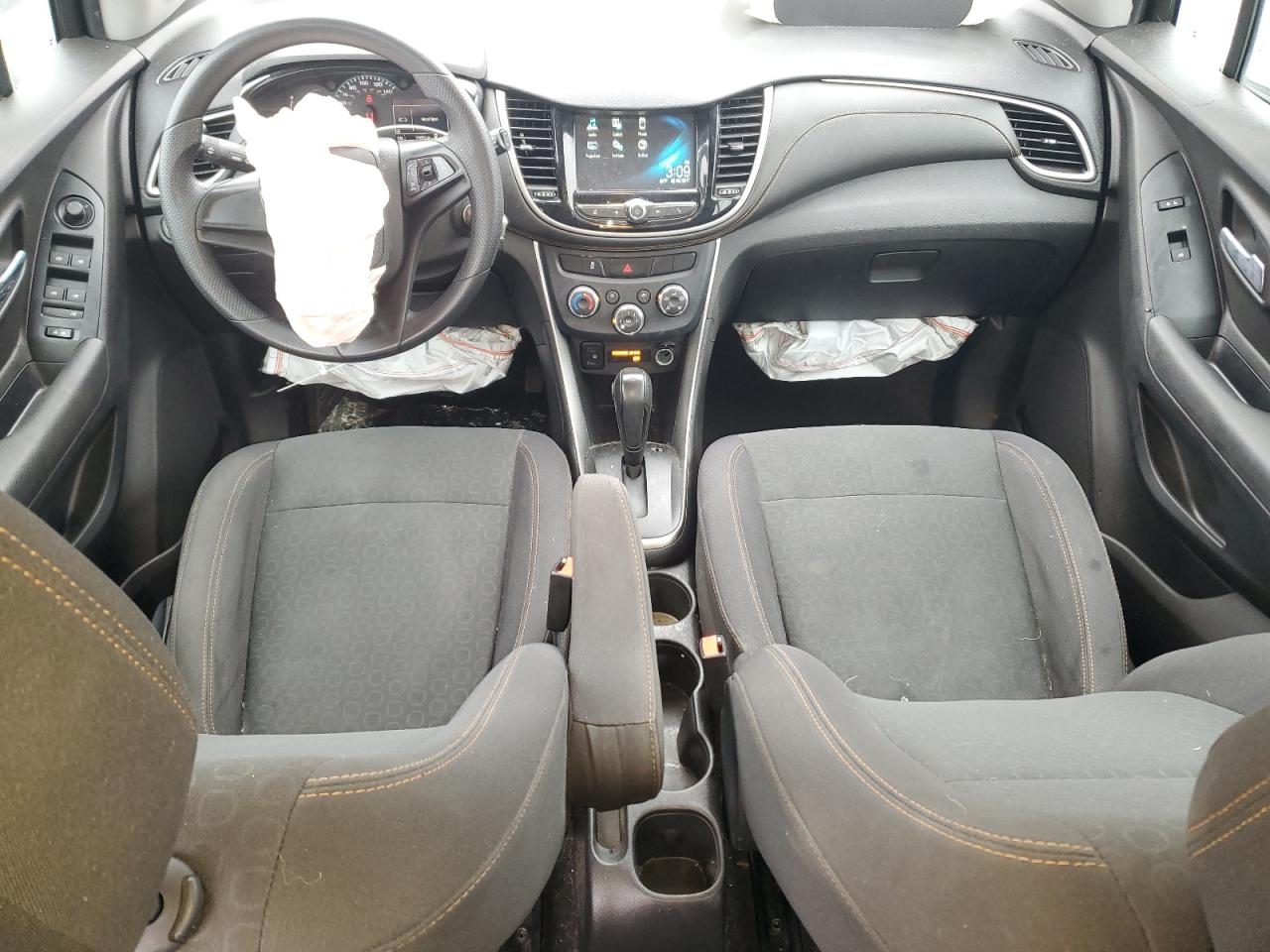 2017 Chevrolet Trax VIN 3GNCJKSB5HL132987 Copart auction photo, front end / side damage thumbnail 8