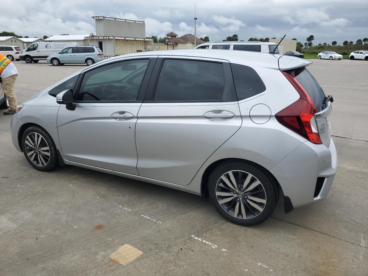 2015 Honda Fit VIN 3HGGK5H88FM701375 Copart auction photo, water/flood damage thumbnail 2