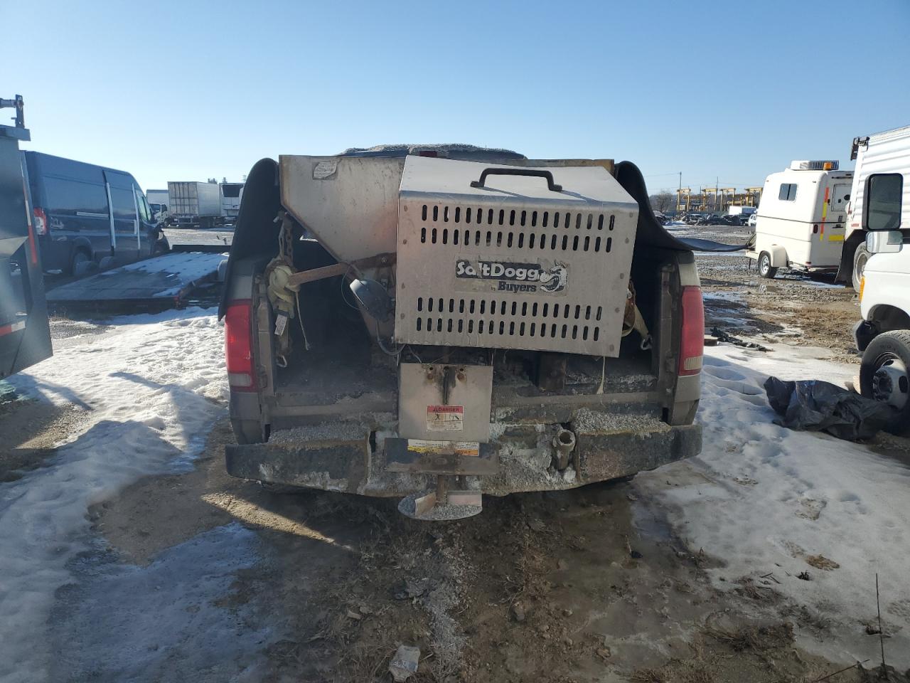 2002 Ford F350 VIN 1FTSW31F02EB73633 Copart auction photo, all over damage thumbnail 6