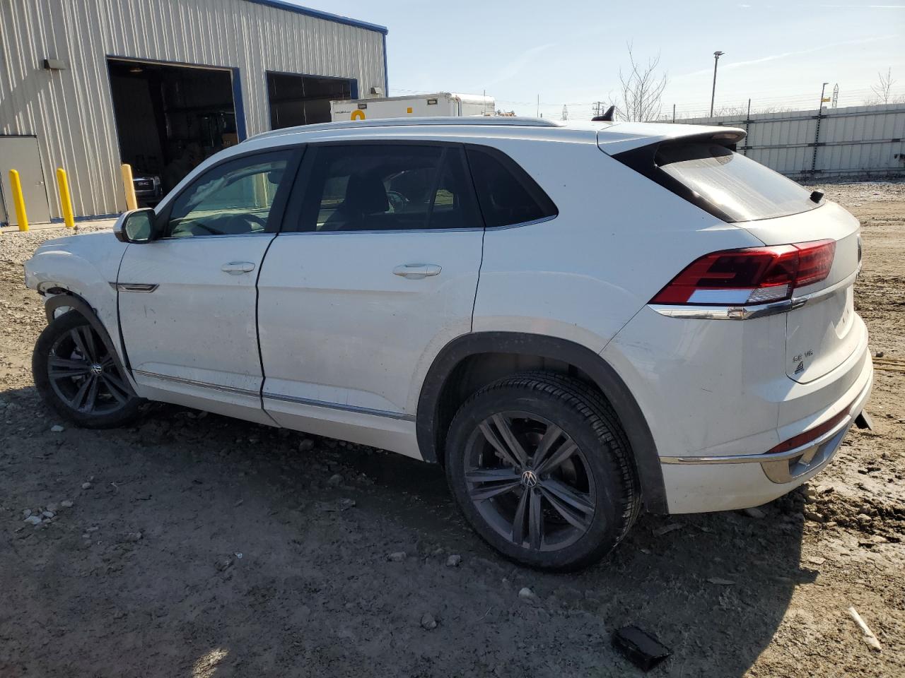 2021 Volkswagen Atlas VIN 1V2RE2CAXMC209810 Copart auction photo, front end / undercarriage damage thumbnail 2