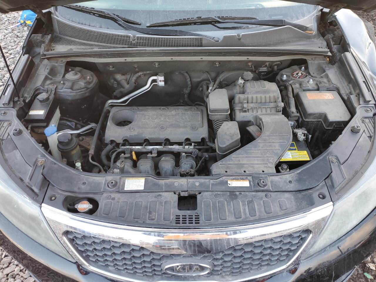 2011 KIA Sorento VIN 5XYKUCA17BG002783 Copart auction photo, front end / side damage thumbnail 12