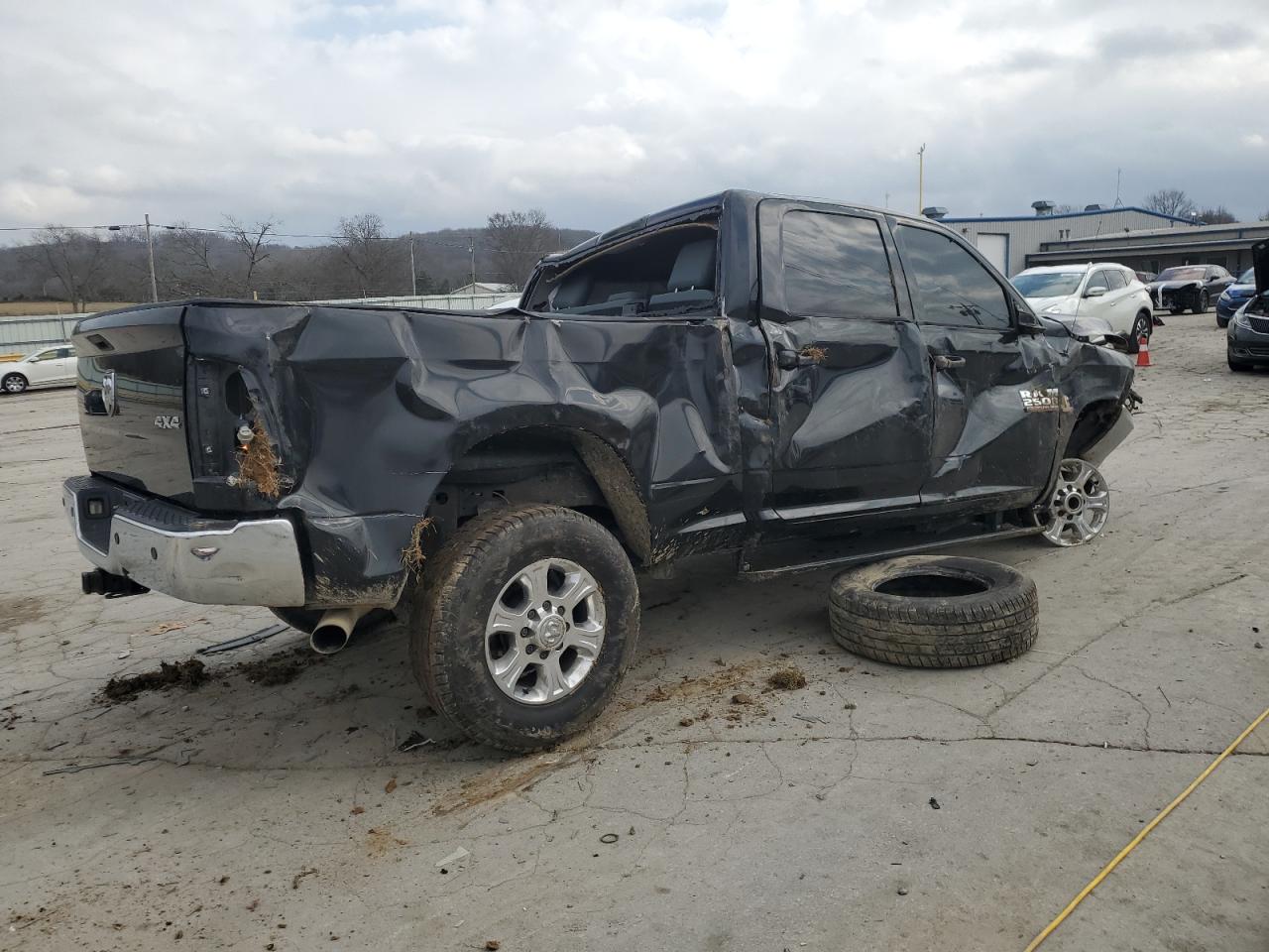 2016 RAM 2500 VIN 3C6UR5CL2GG125752 Copart auction photo, all over damage thumbnail 3
