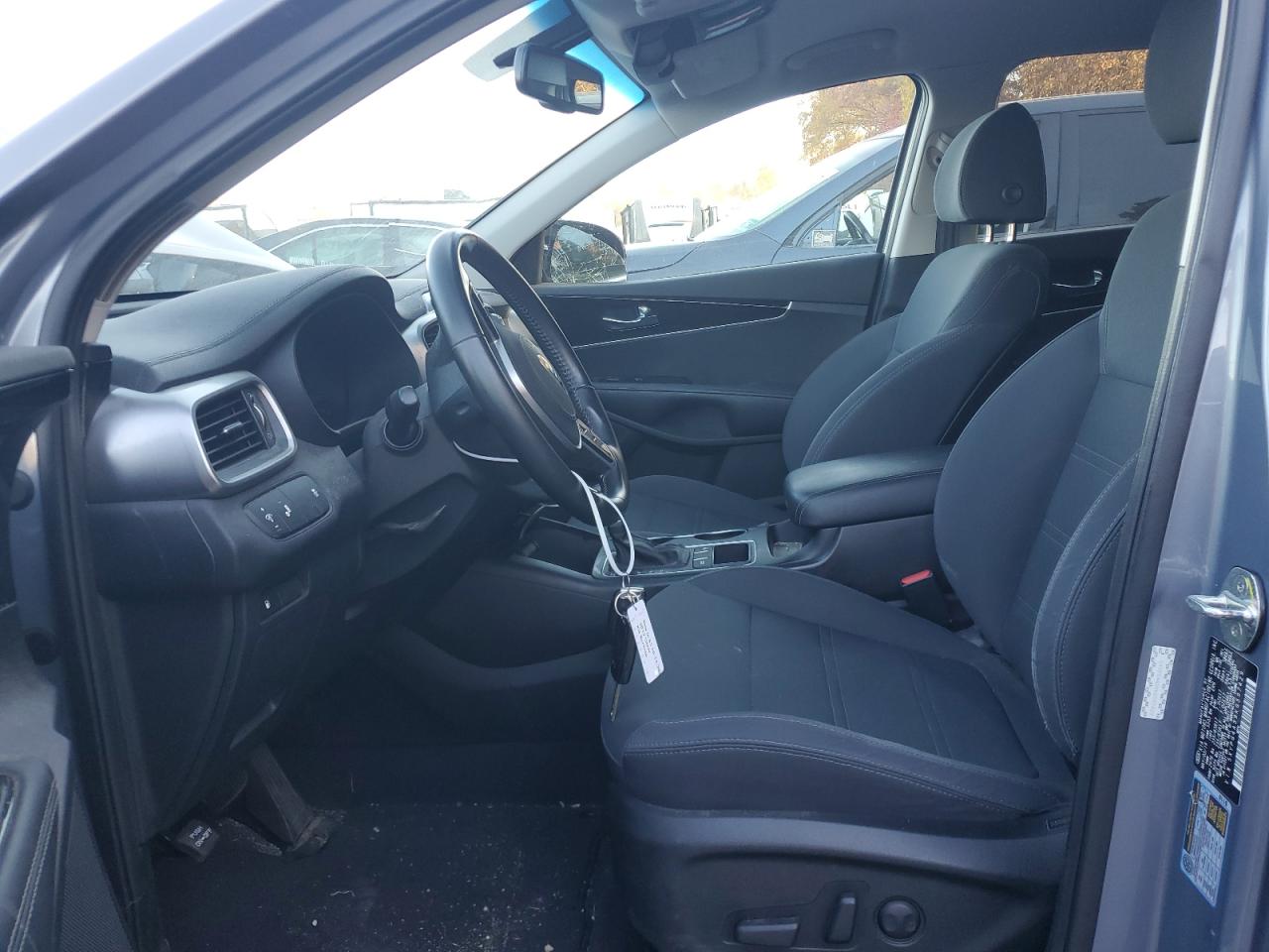 2019 KIA Sorento VIN 5XYPG4A39KG597429 Copart auction photo, front end damage thumbnail 7