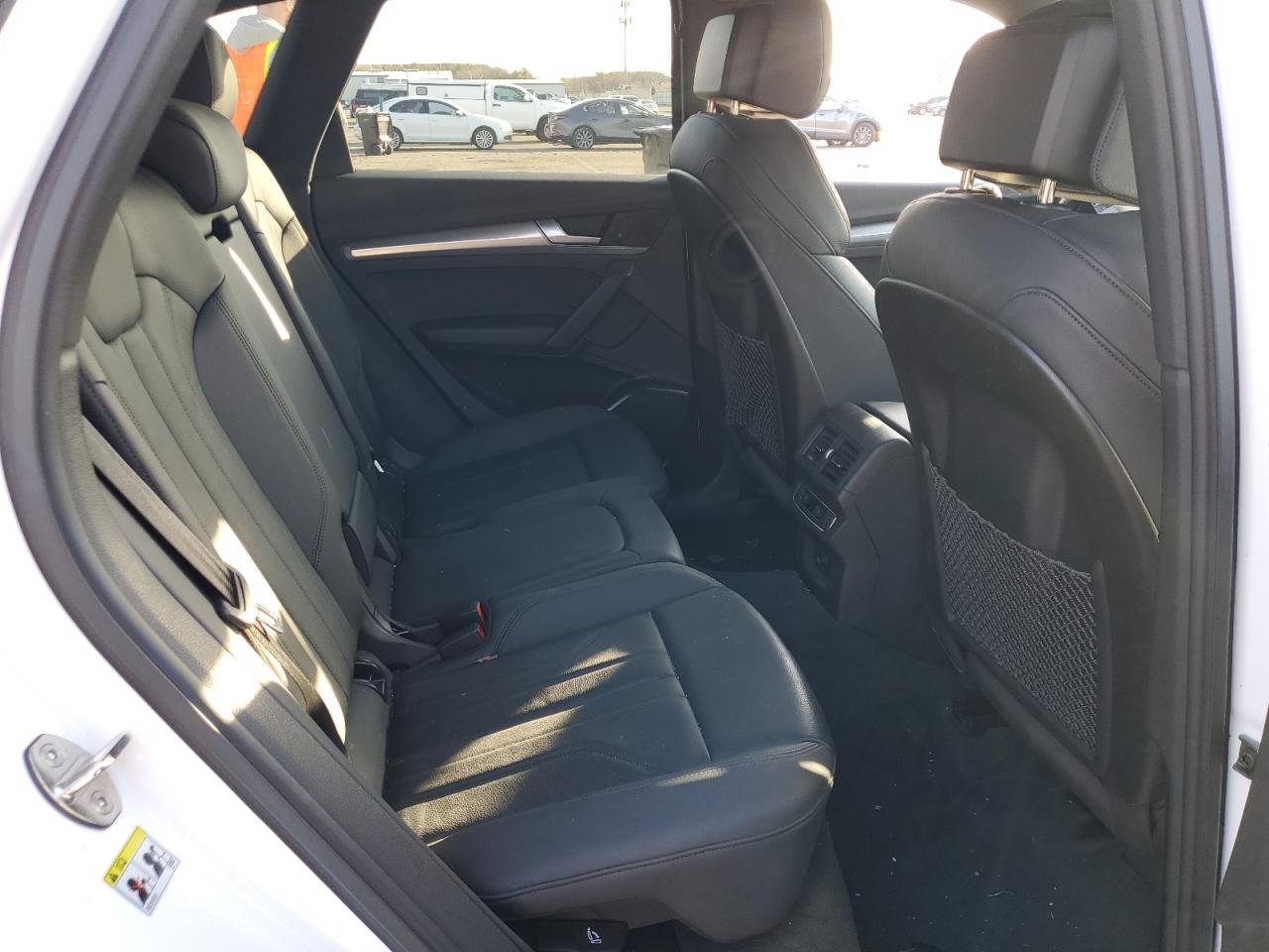 2020 Audi Q5 VIN WA1ANAFY8L2098240 Copart auction photo, front end / minor dent/scratches damage thumbnail 11