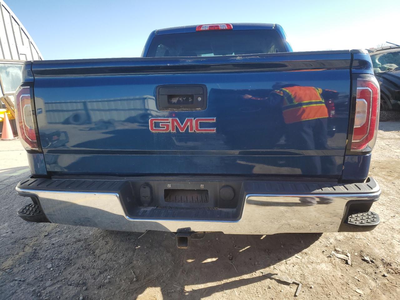 2017 GMC Sierra VIN 3GTU2NEC4HG156903 Copart auction photo, front end / minor dent/scratches damage thumbnail 6
