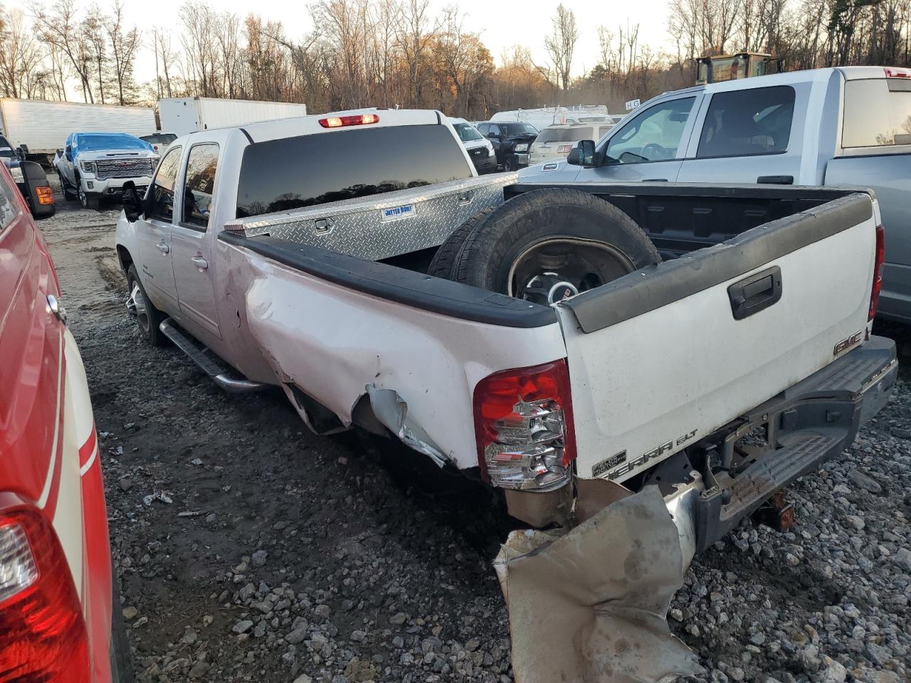 2009 GMC Sierra VIN 1GTJK93629F170244 Copart auction photo, all over damage thumbnail 2
