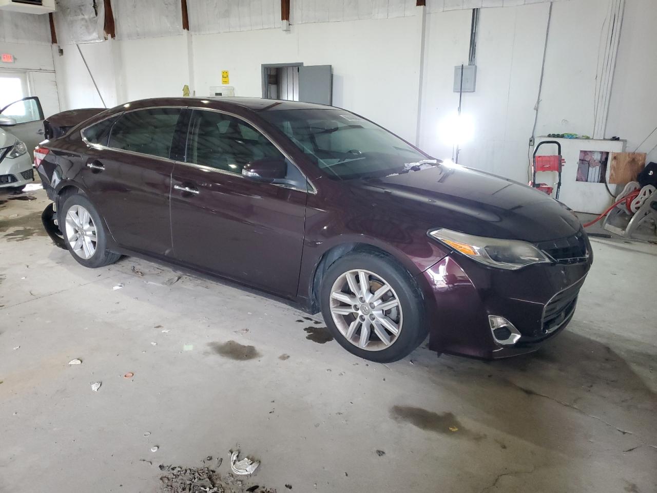 2013 Toyota Avalon VIN 4T1BK1EB0DU009133 Copart auction photo, rear end / front end damage thumbnail 4