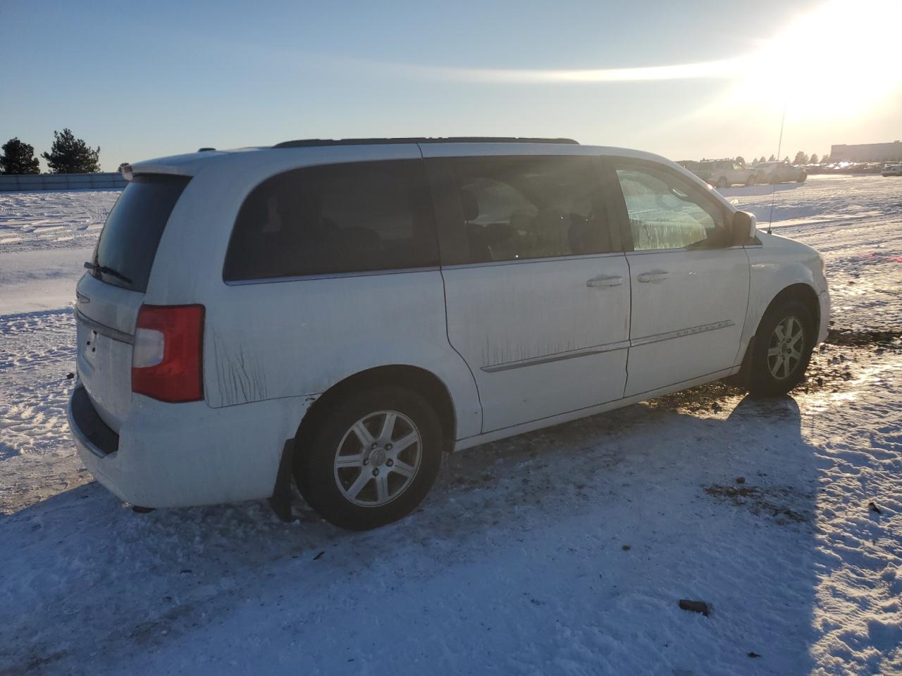 2011 Chrysler Town & Country VIN 2A4RR5DGXBR797099 Copart auction photo, side / rear end damage thumbnail 3