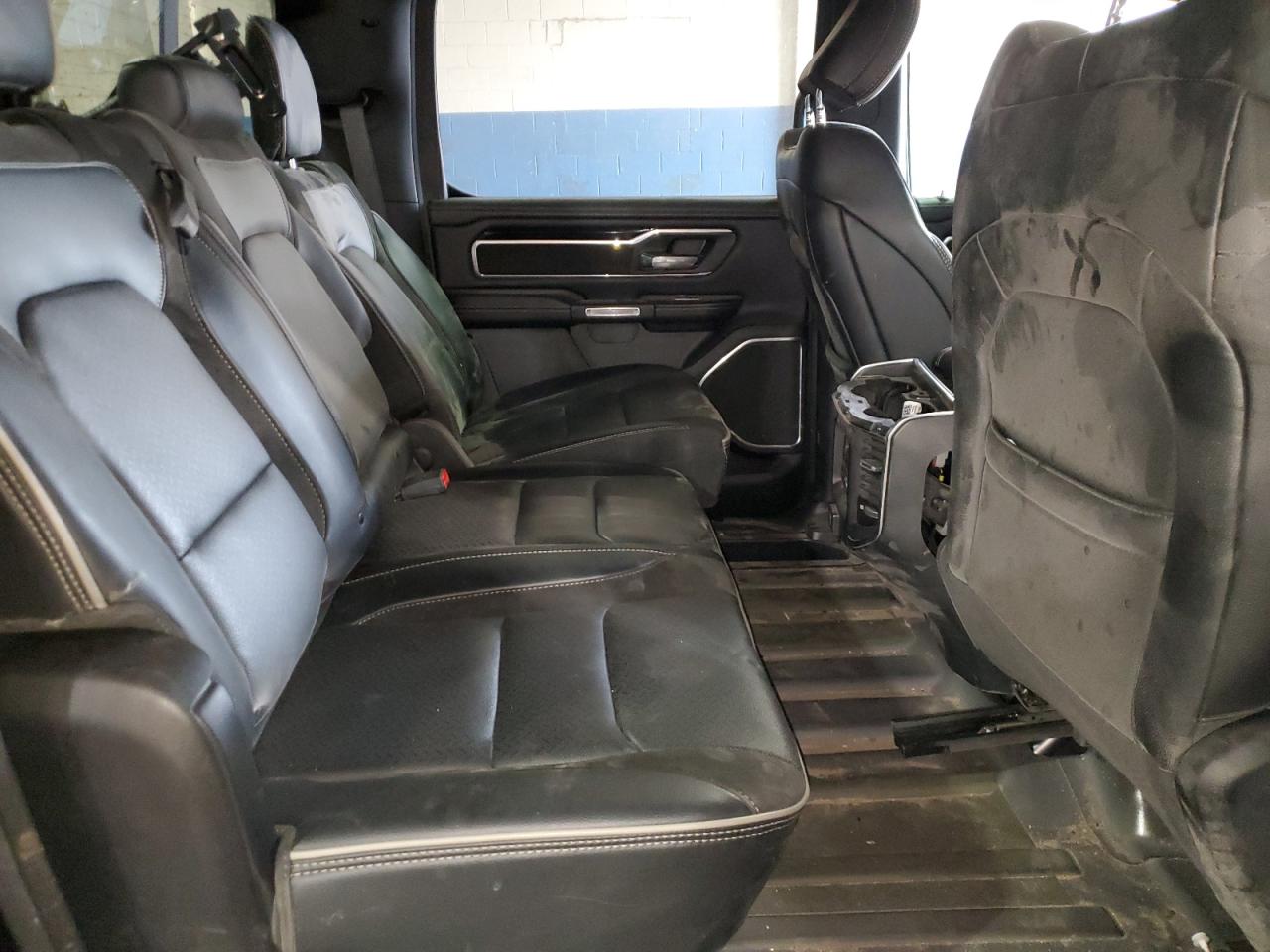 2022 RAM 1500 VIN 1C6SRFJT1NN128999 Copart auction photo, water/flood / stripped damage thumbnail 10