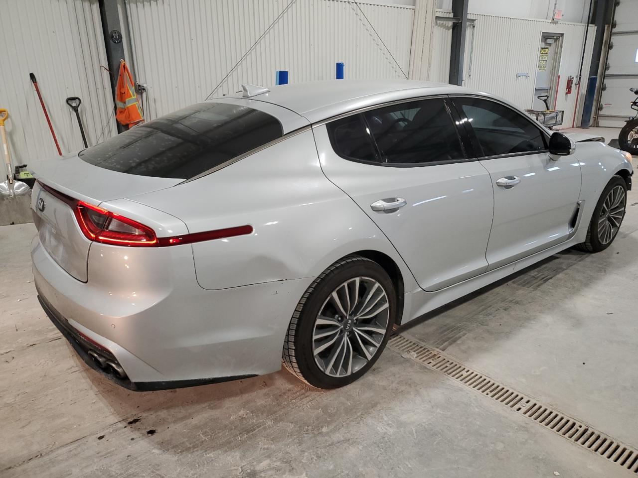2018 KIA Stinger VIN KNAE15LA9J6011899 Copart auction photo, all over damage thumbnail 3