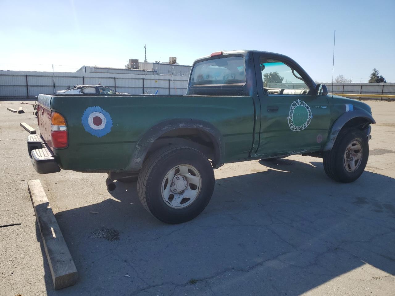 2002 Toyota Tacoma VIN 5TENM92N22Z044589 Copart auction photo, front end / side damage thumbnail 3