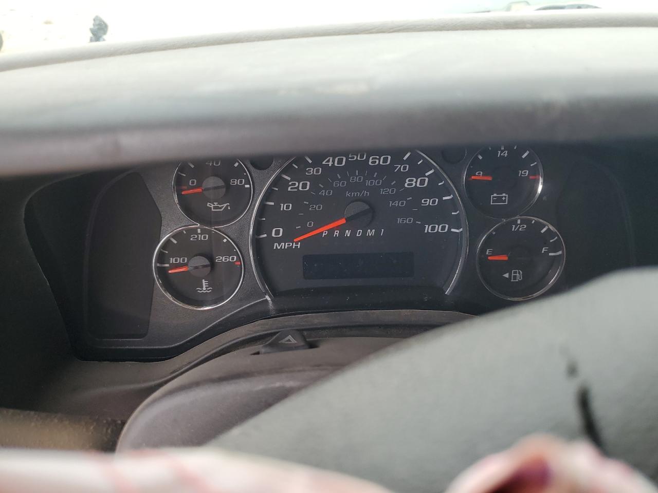 2017 GMC Savana VIN 1GTW7AFF7H1291089 Copart auction photo, front end / mechanical damage thumbnail 9