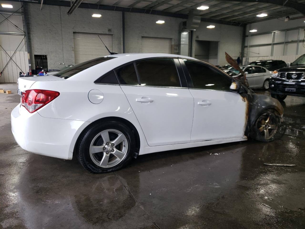 2014 Chevrolet Cruze VIN 1G1PC5SB4E7361966 Copart auction photo, burn damage thumbnail 3
