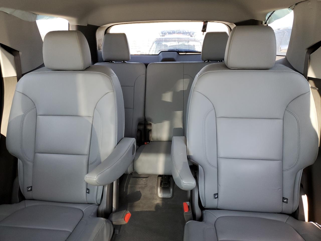 2020 Chevrolet Traverse VIN 1GNERHKW3LJ250107 Copart auction photo, front end / side damage thumbnail 10