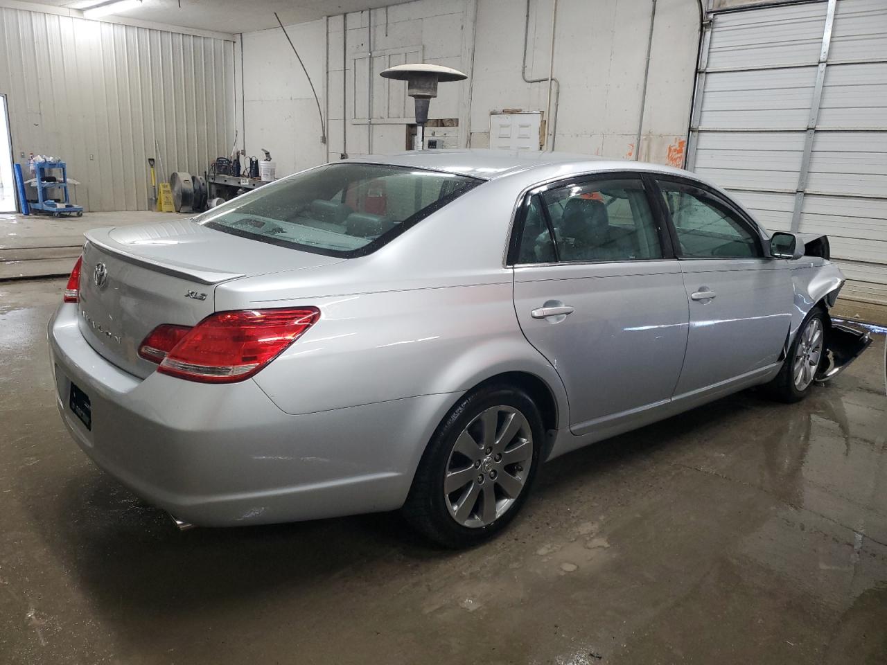 2007 Toyota Avalon VIN 4T1BK36B07U228365 Copart auction photo, front end damage thumbnail 3