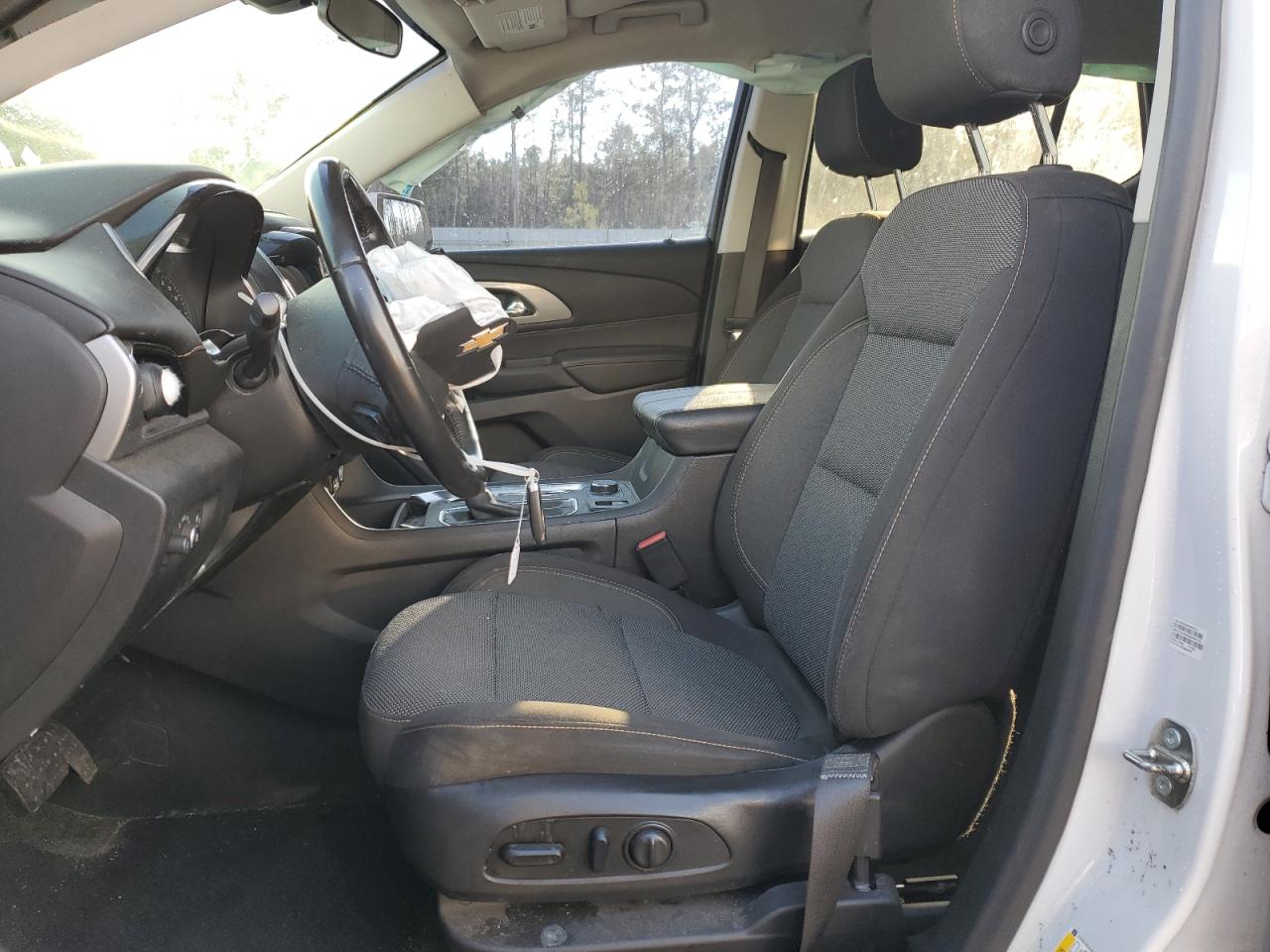 2018 Chevrolet Traverse VIN 1GNERGKW1JJ149610 Copart auction photo, front end damage thumbnail 7