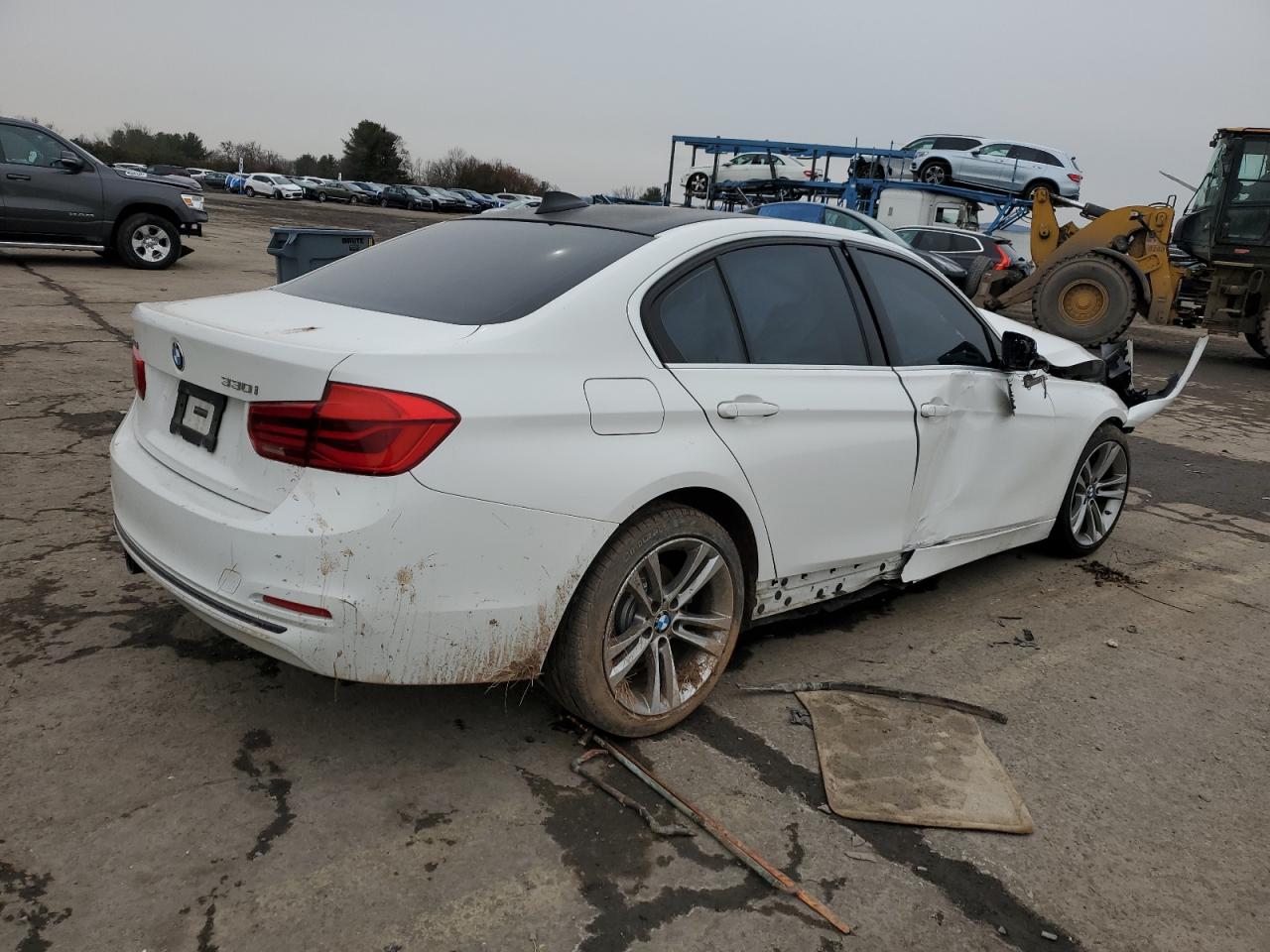 2018 BMW 3er VIN WBA8D9G51JNU72559 Copart auction photo, front end / side damage thumbnail 3