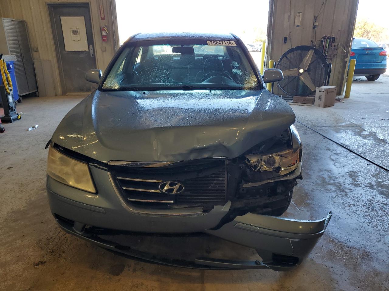 2009 Hyundai Sonata VIN 5NPET46C99H568124 Copart auction photo, front end / side damage thumbnail 5