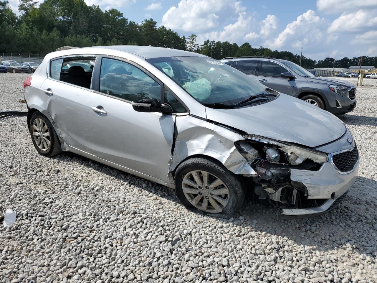 2014 KIA Forte VIN KNAFX5A8XE5232426 Copart auction photo, all over damage thumbnail 4