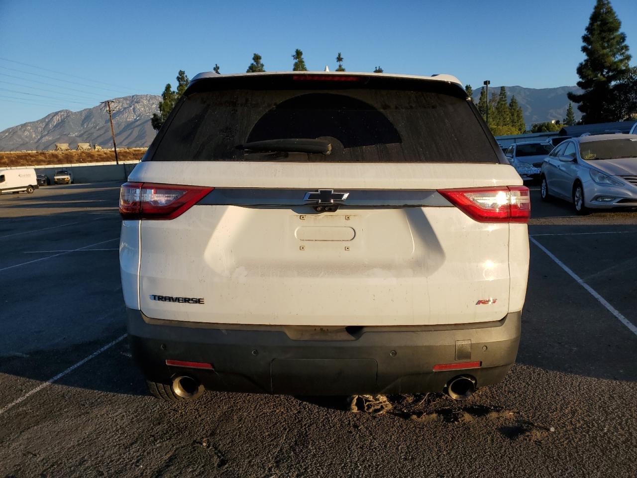 2021 Chevrolet Traverse VIN 1GNERJKW9MJ111253 Copart auction photo, front end damage thumbnail 6