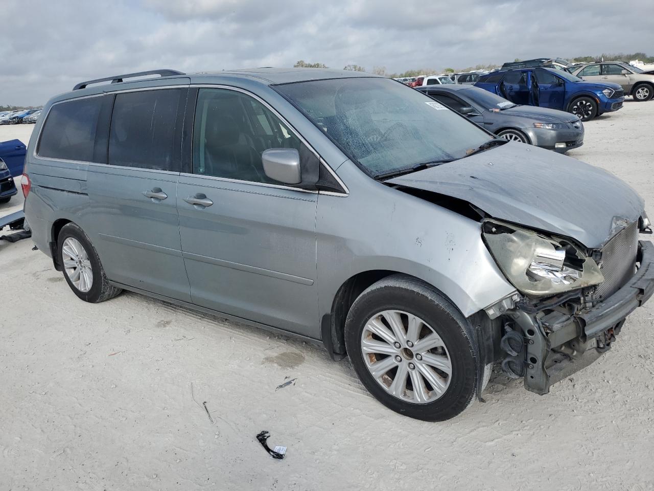 2005 Honda Odyssey VIN 5FNRL38875B116220 Copart auction photo, front end damage thumbnail 4