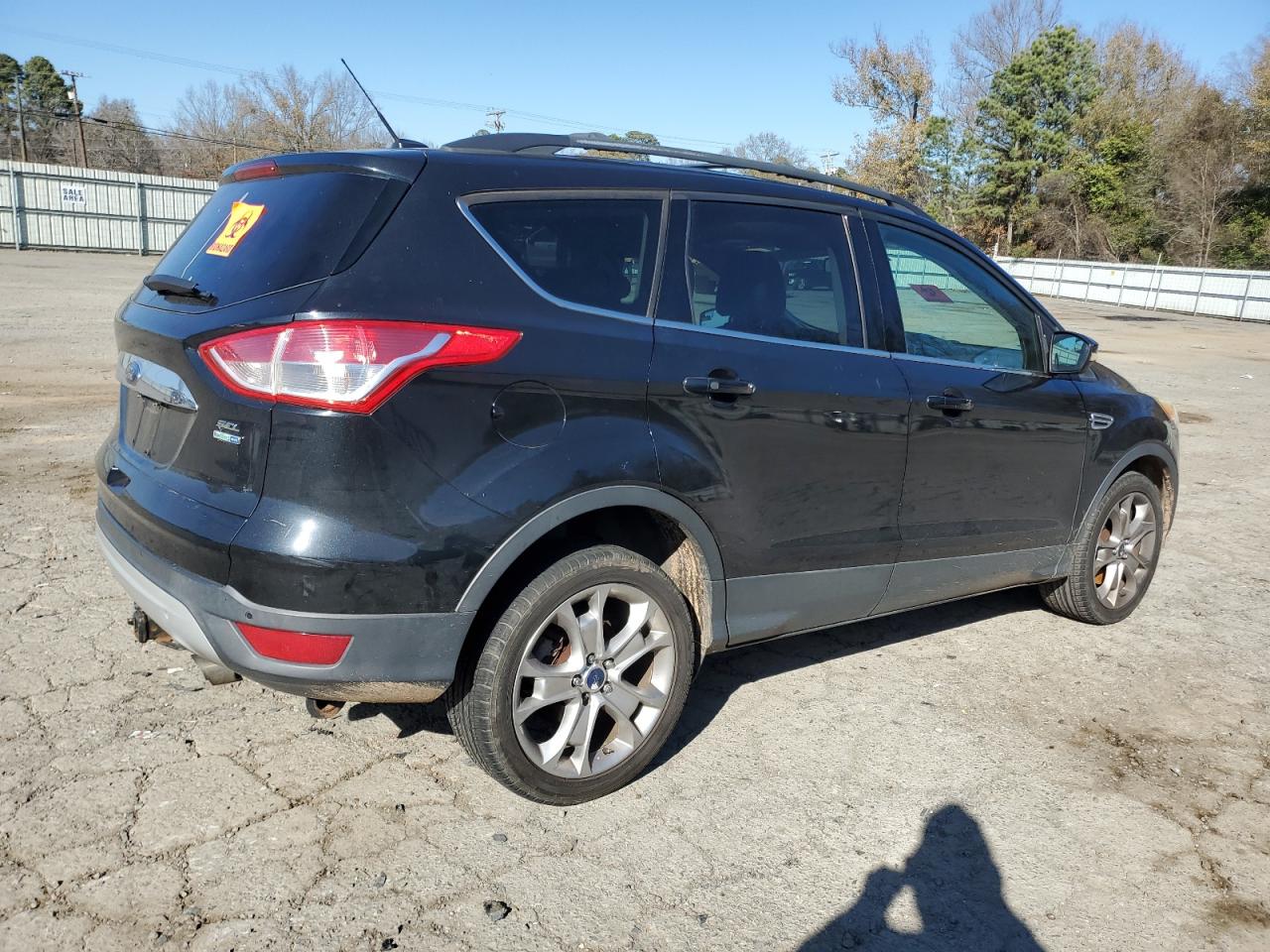 2013 Ford Escape VIN 1FMCU9H92DUD35764 Copart auction photo, biohazard/chemical / minor dent/scratches damage thumbnail 3