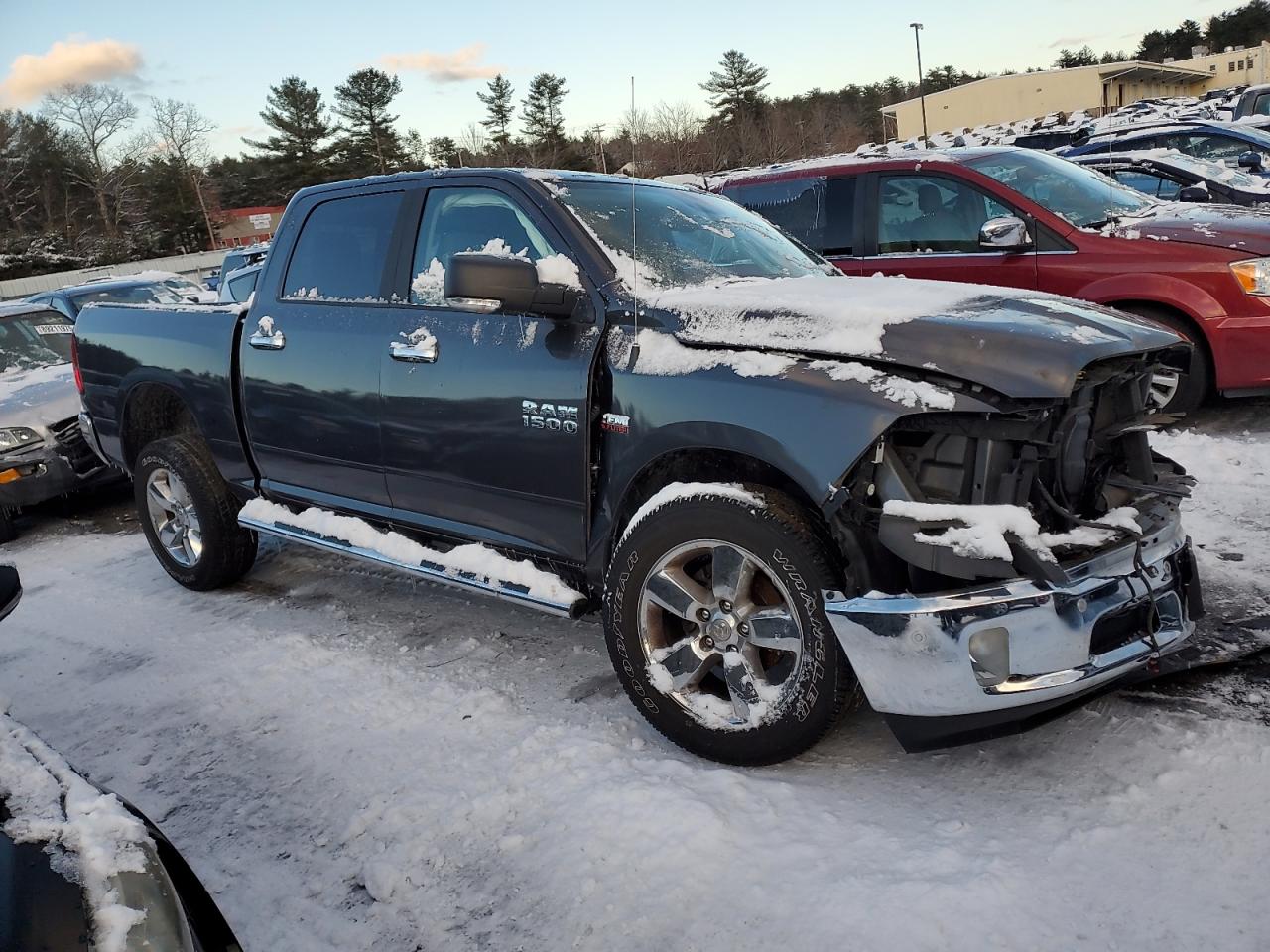 2018 RAM 1500 VIN 3C6RR7LT1JG266126 Copart auction photo, front end / minor dent/scratches damage thumbnail 4