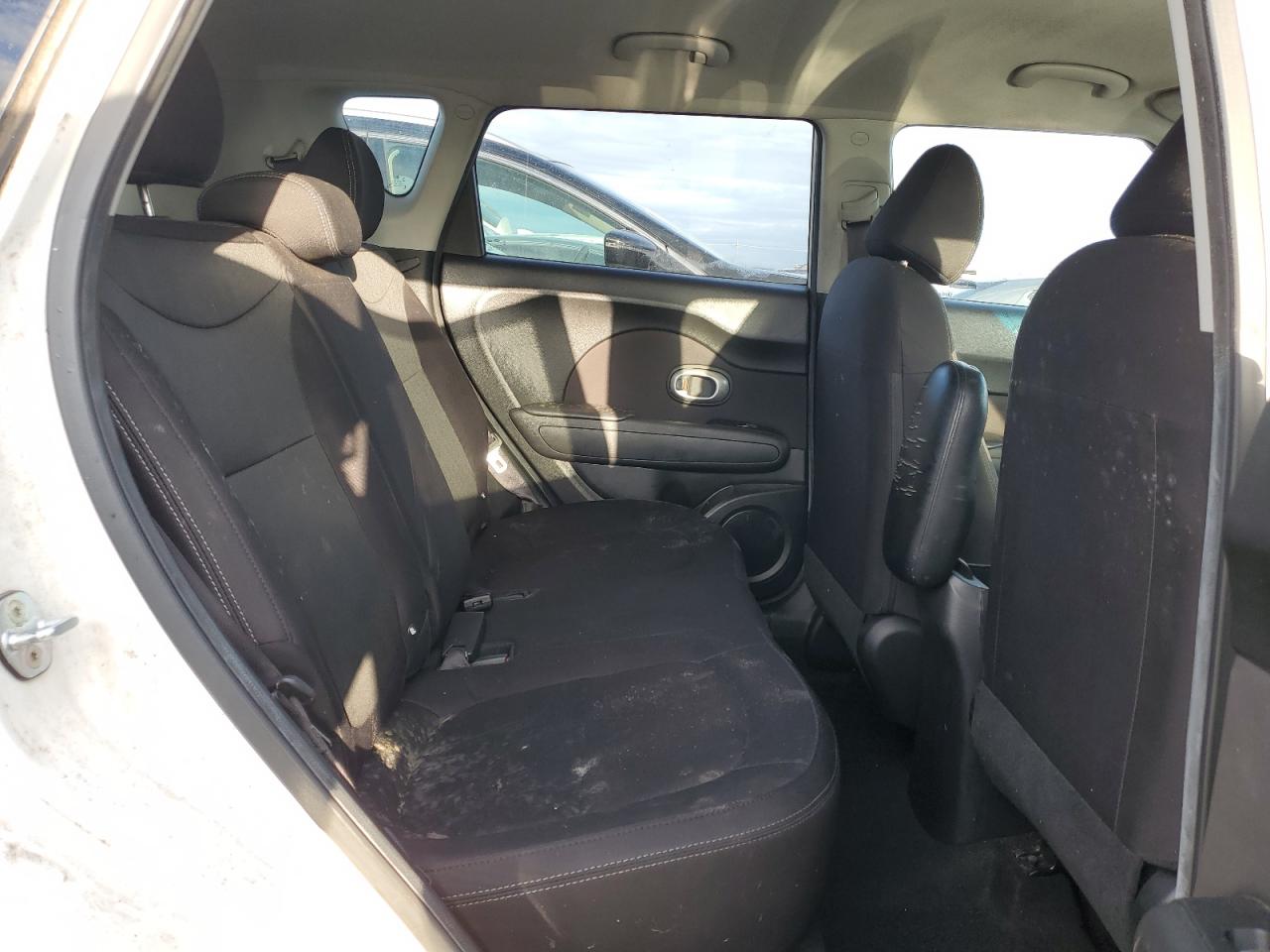 2018 KIA Soul VIN KNDJN2A24J7612261 Copart auction photo, water/flood damage thumbnail 10