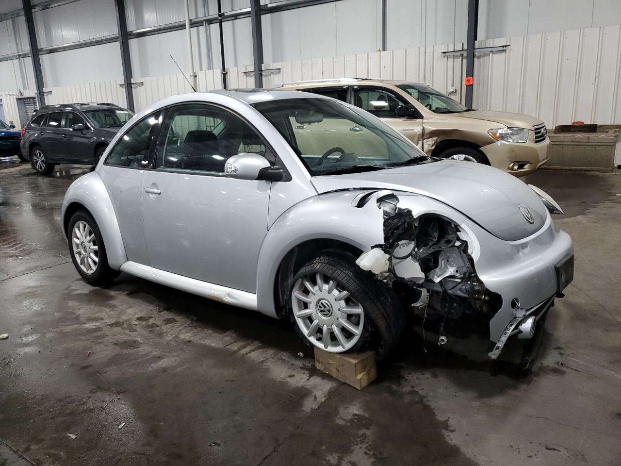 2004 Volkswagen Beetle VIN 3VWCK31C14M417578 Copart auction photo, front end damage thumbnail 4