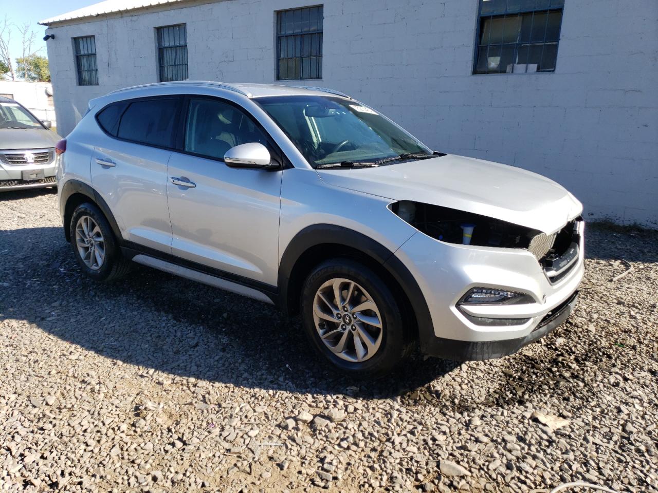 2017 Hyundai Tucson VIN KM8J3CA43HU529263 Copart auction photo, front end damage thumbnail 4